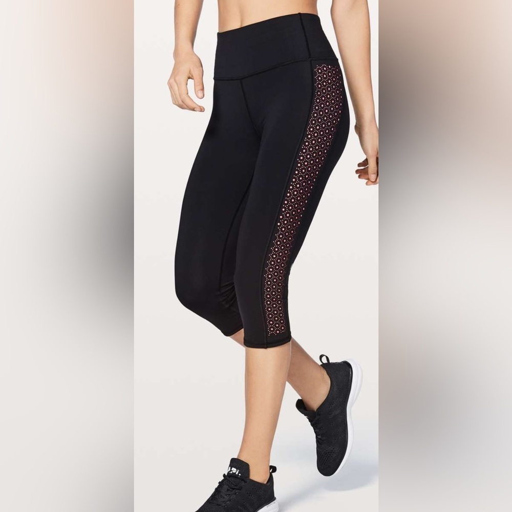 Lululemon Colour Me Quick tight leggings mid rise inseam 25" Black Flash Light 2
